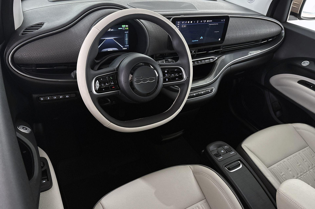 Fiat 500C (KZX40P) met abonnement