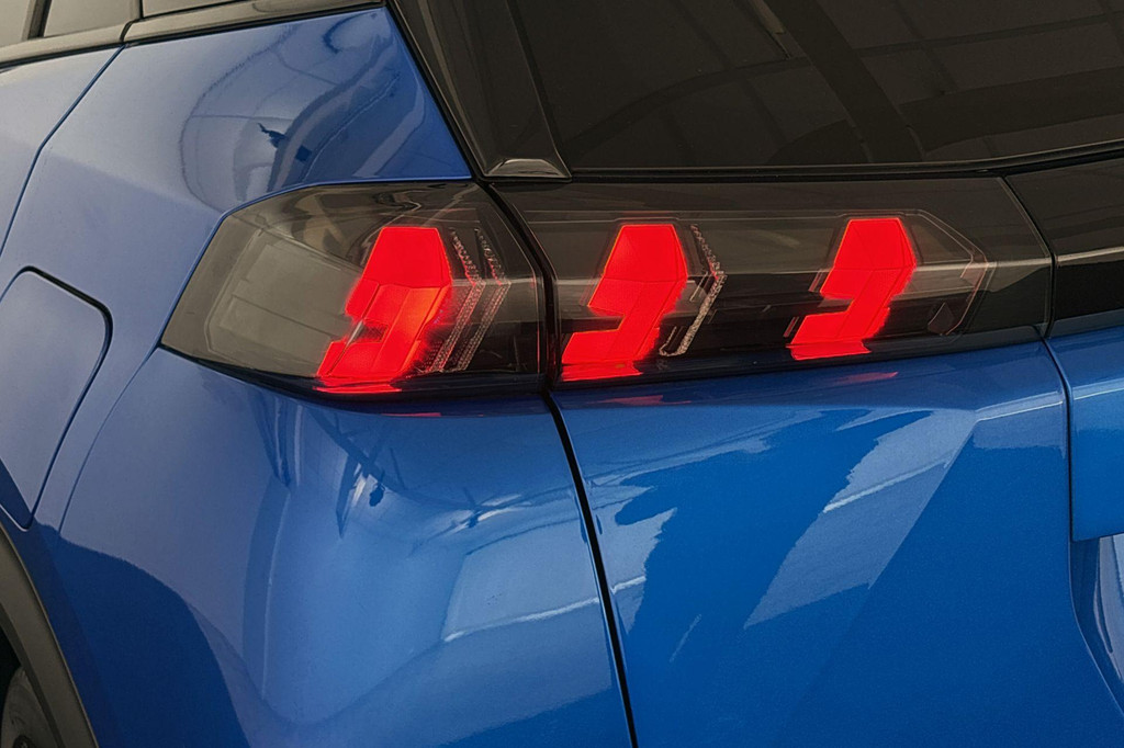 Peugeot e-2008 (L340JX) met abonnement