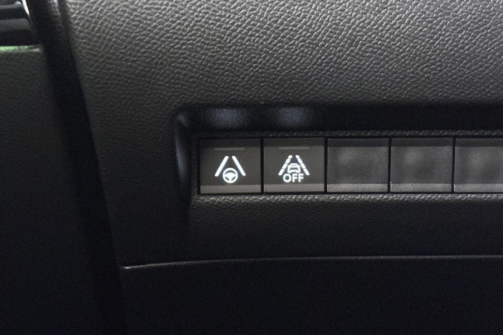 Peugeot e-2008 (L340JX) met abonnement