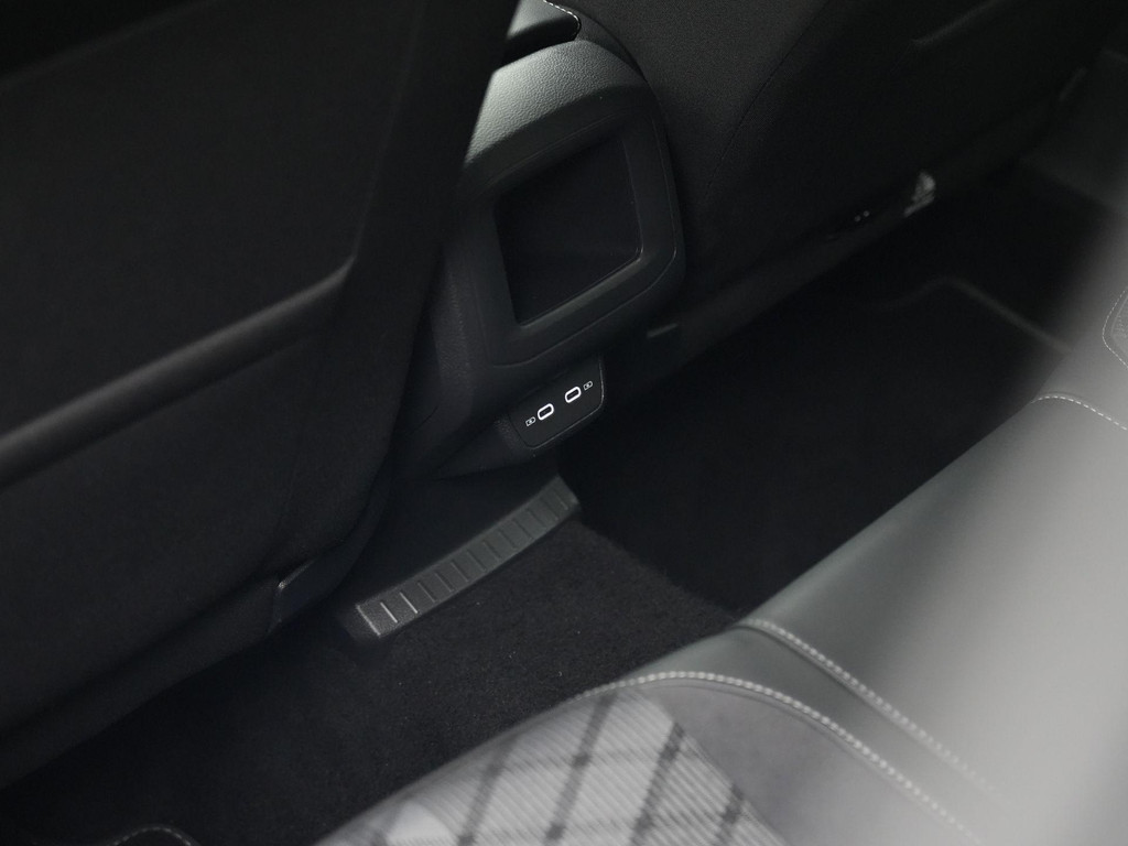 Volkswagen T-Cross (KXX76J) met abonnement