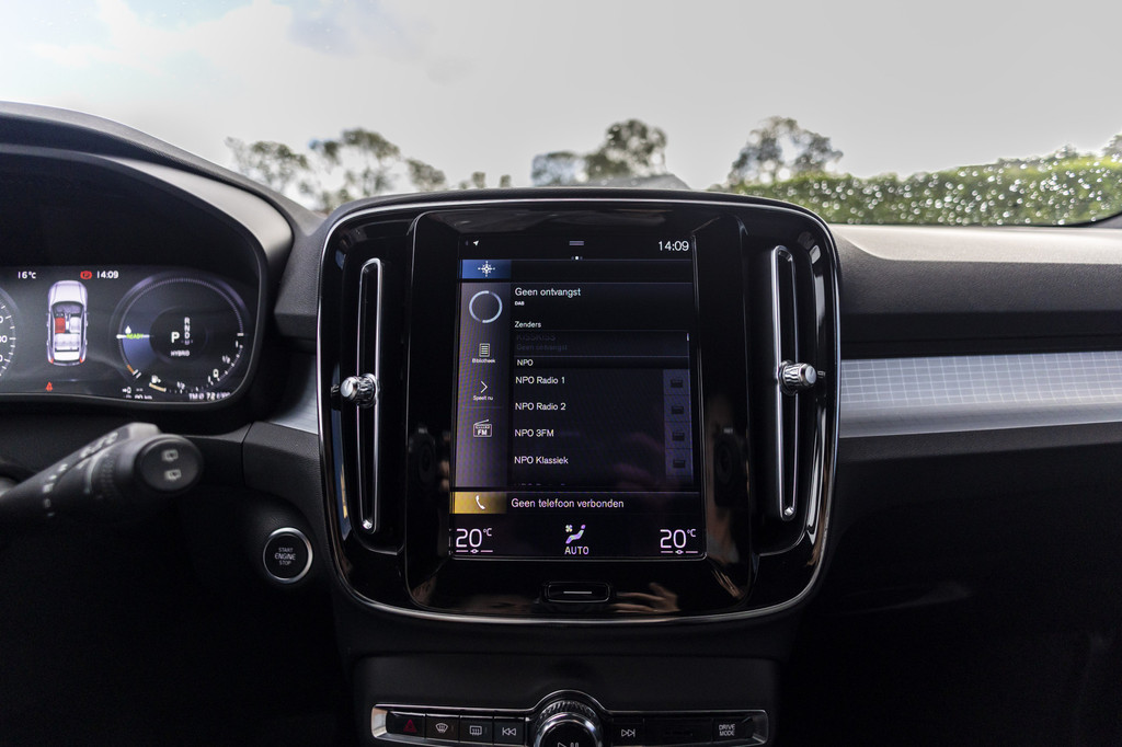 Volvo XC40 (KTZ17Z) met abonnement