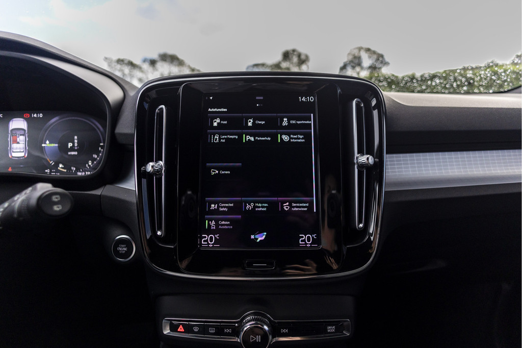 Volvo XC40 (KTZ17Z) met abonnement