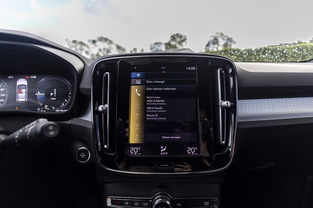 Volvo XC40 (KTZ17Z) met abonnement