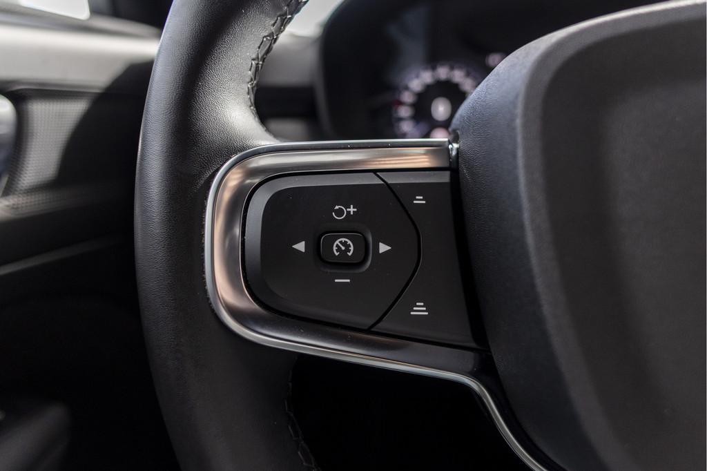 Volvo XC40 (KTZ17Z) met abonnement