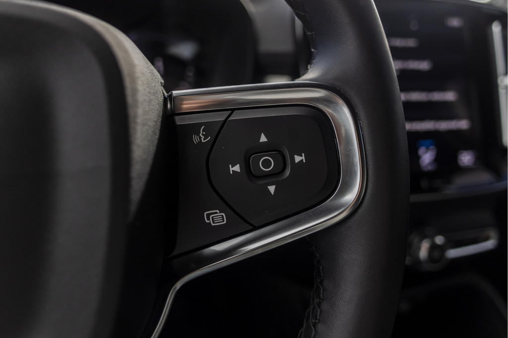 Volvo XC40 (KTZ17Z) met abonnement