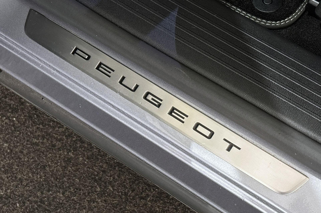 Peugeot 3008 (NBJ95X) met abonnement