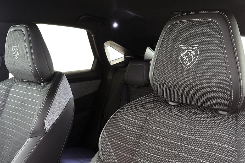 Peugeot 3008 (NBJ95X) met abonnement