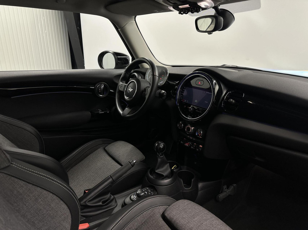 MINI 3-Deurs (N299RR) met abonnement