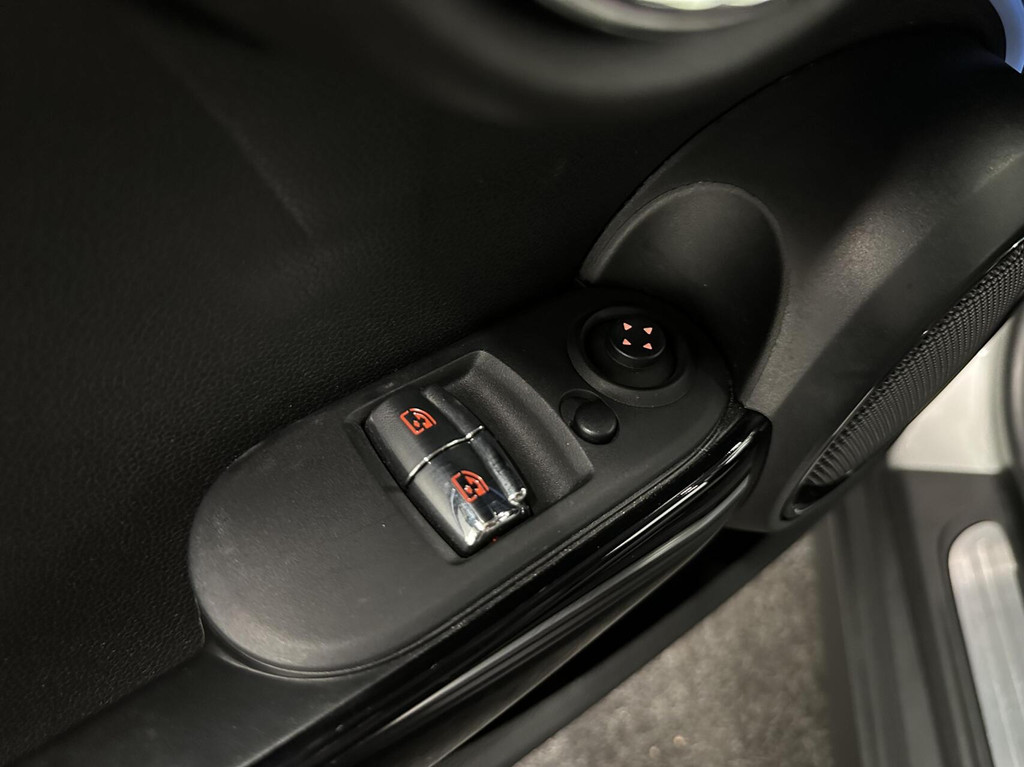 MINI 3-Deurs (N299RR) met abonnement