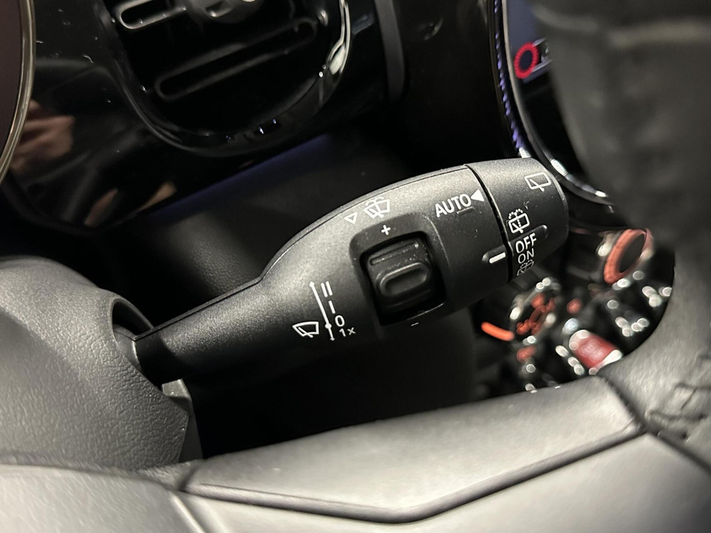 MINI 3-Deurs (N299RR) met abonnement
