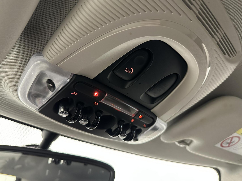 MINI 3-Deurs (N299RR) met abonnement