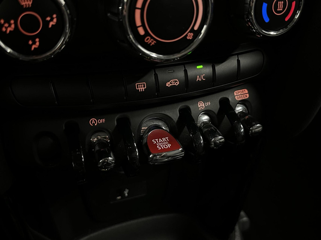 MINI 3-Deurs (N299RR) met abonnement