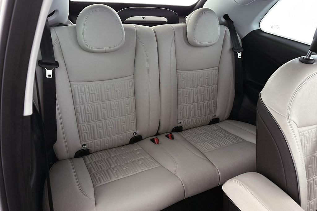 Fiat 500C (KZX35P) met abonnement