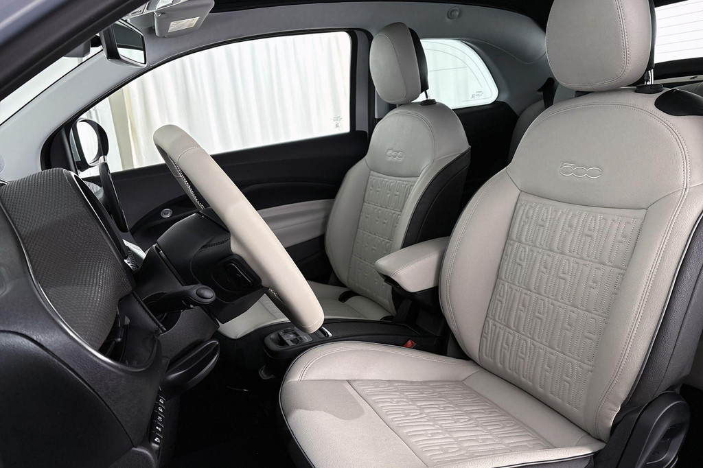 Fiat 500C (KZX35P) met abonnement
