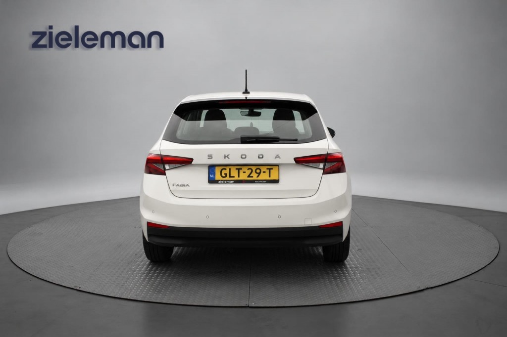 ŠKODA Fabia (GLT29T) met abonnement