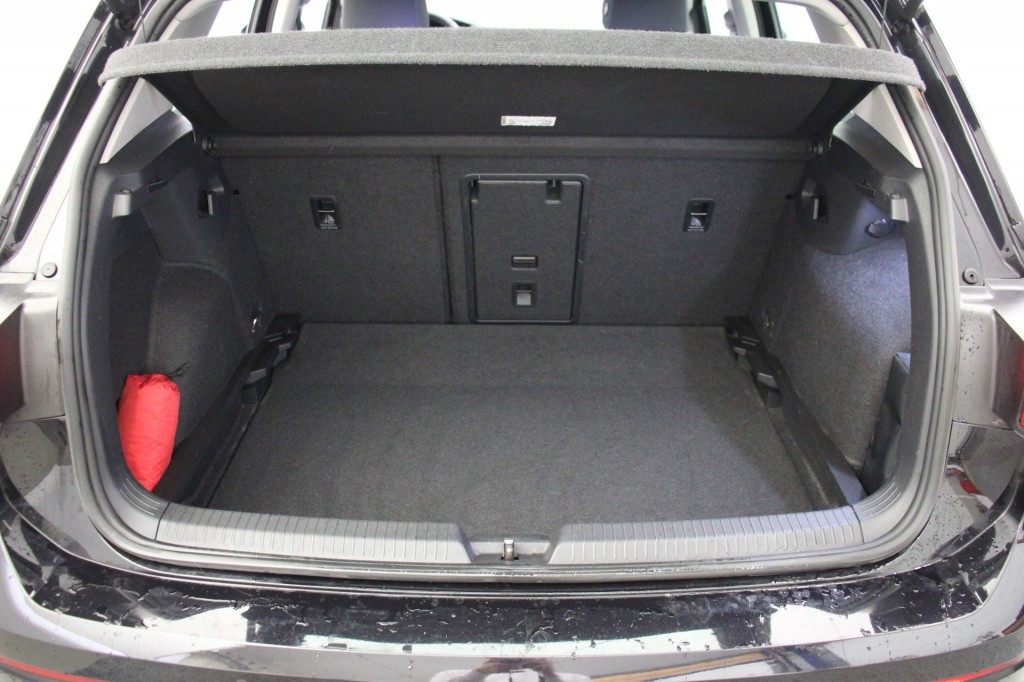 Volkswagen Golf (L682JK) met abonnement