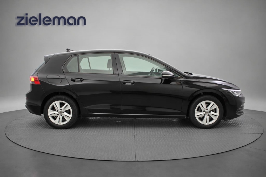 Volkswagen Golf (L682JK) met abonnement