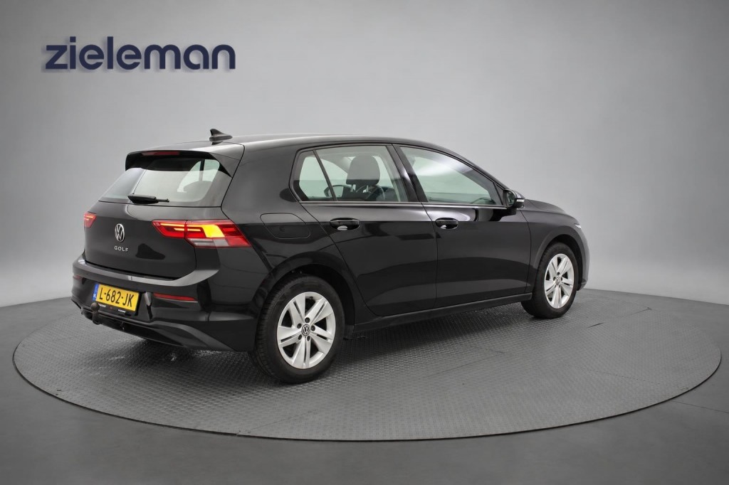 Volkswagen Golf (L682JK) met abonnement