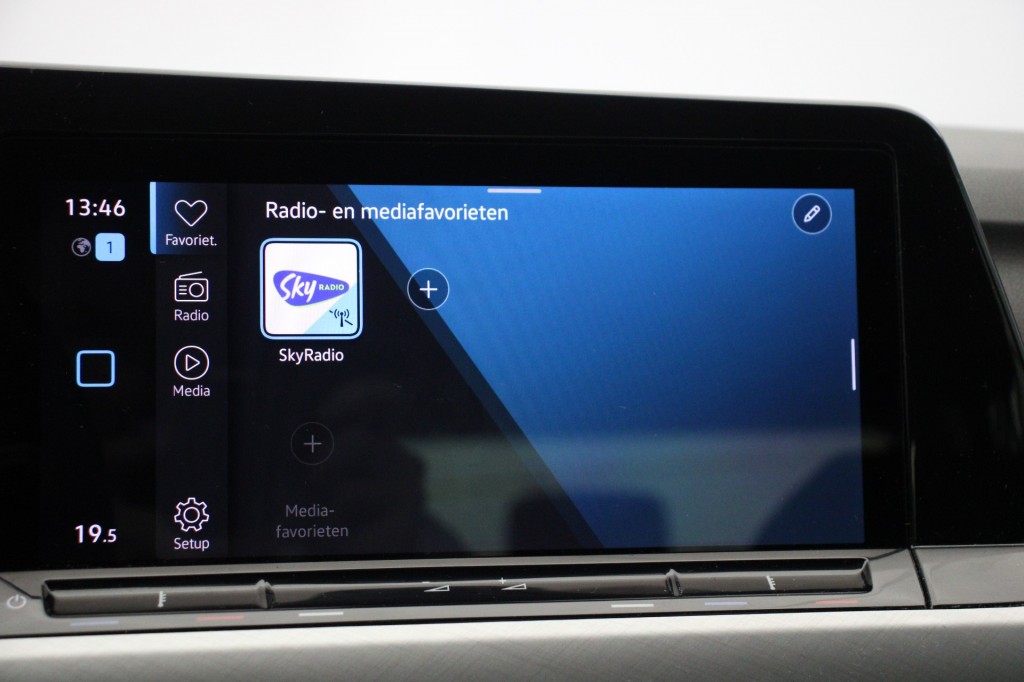 Volkswagen Golf (L682JK) met abonnement