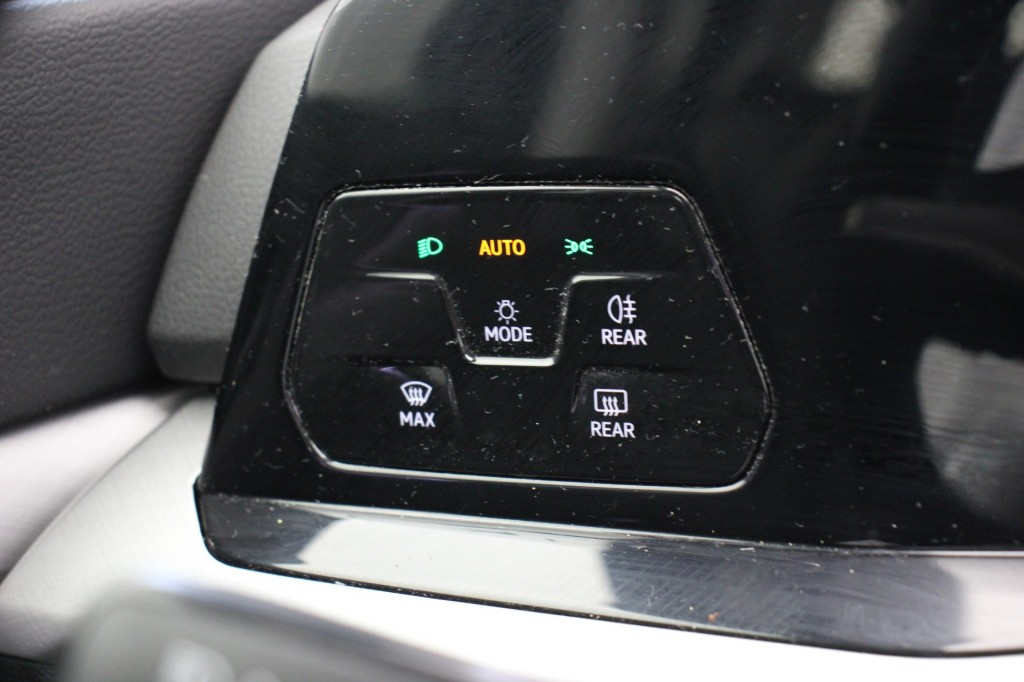 Volkswagen Golf (L682JK) met abonnement