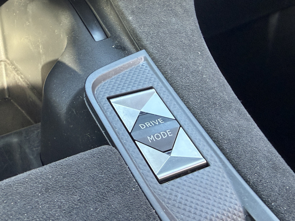 DS 7 Crossback (R615BG) met abonnement