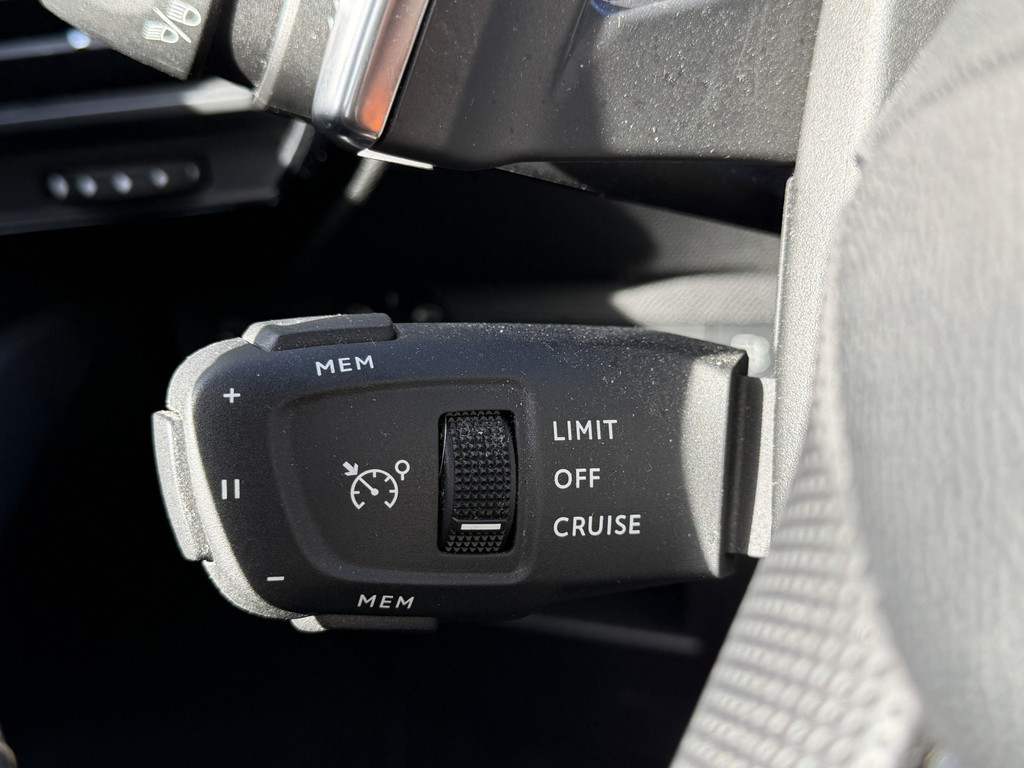 DS 7 Crossback (R615BG) met abonnement