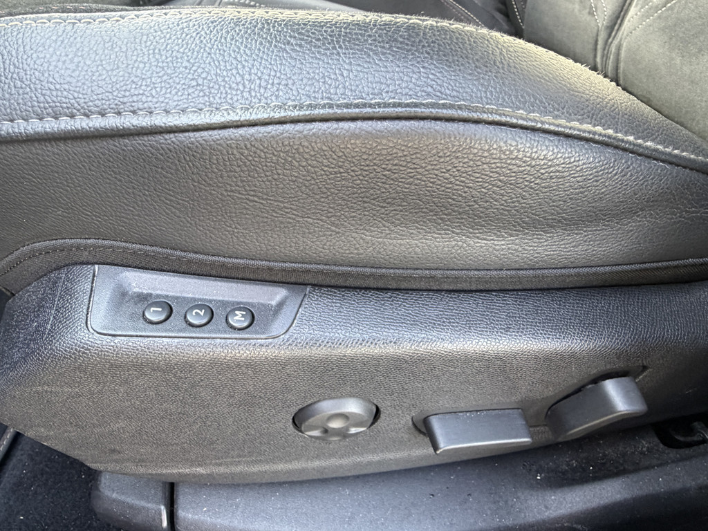 DS 7 Crossback (R615BG) met abonnement