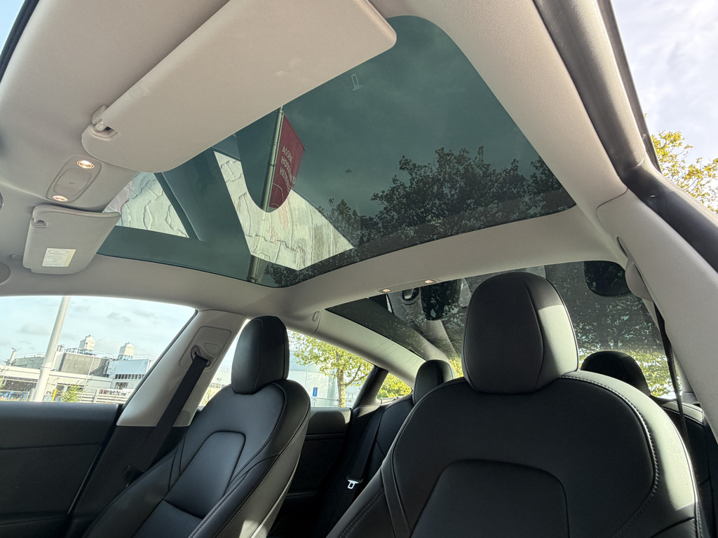 Tesla Model 3 (R428FV) met abonnement