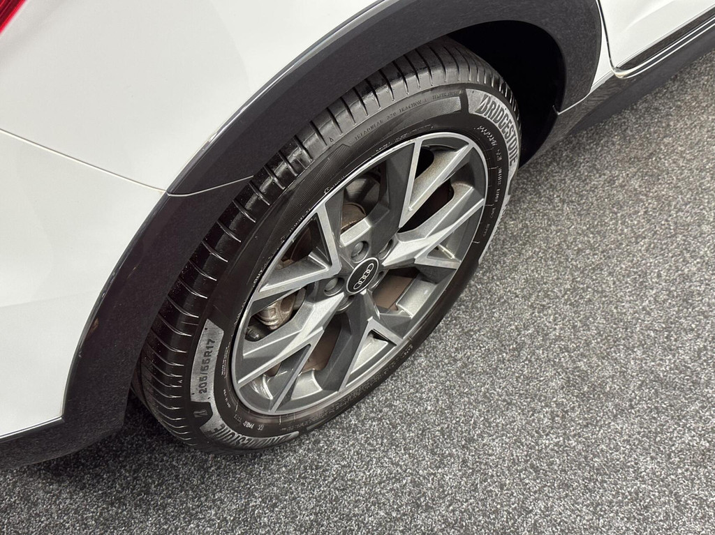 Audi A1 (L596JK) met abonnement