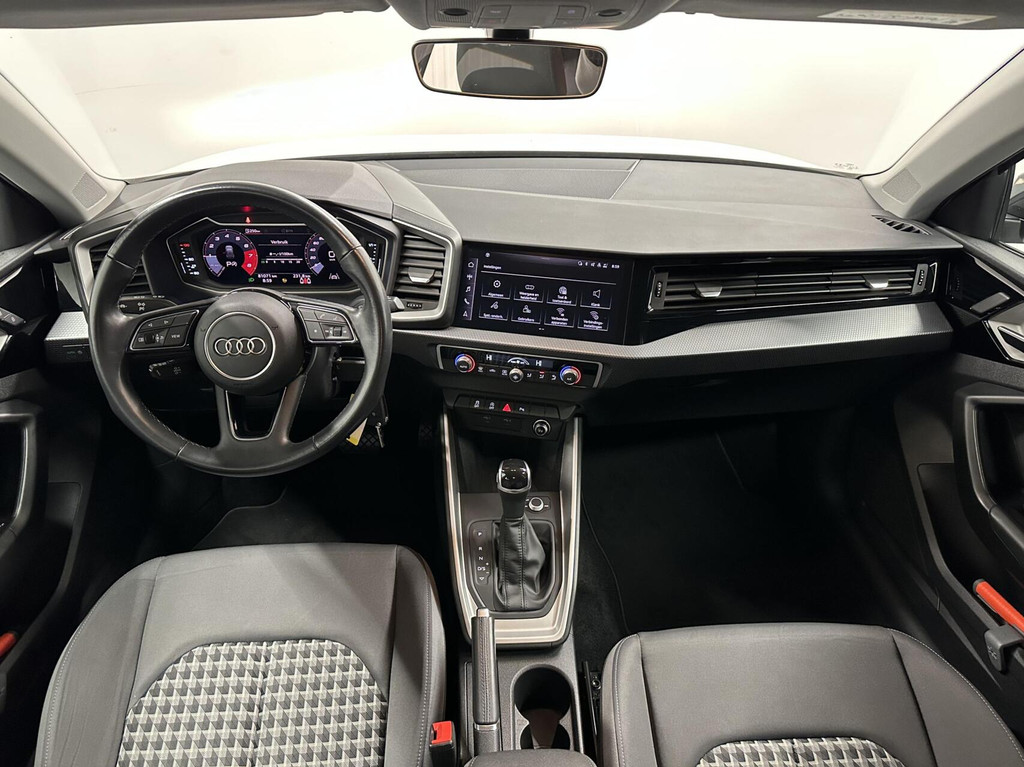 Audi A1 (L596JK) met abonnement