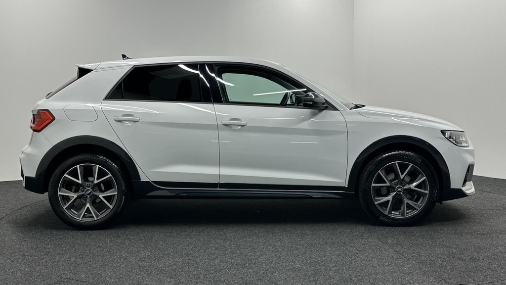 Audi A1 (L596JK) met abonnement