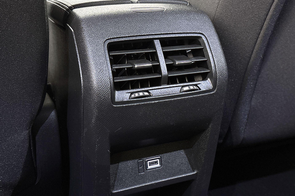 Opel Astra (T575JK) met abonnement