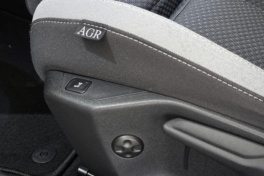 Opel Astra (T575JK) met abonnement