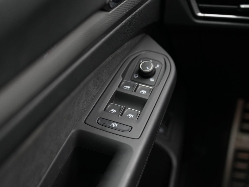 Volkswagen Golf (GXH94J) met abonnement