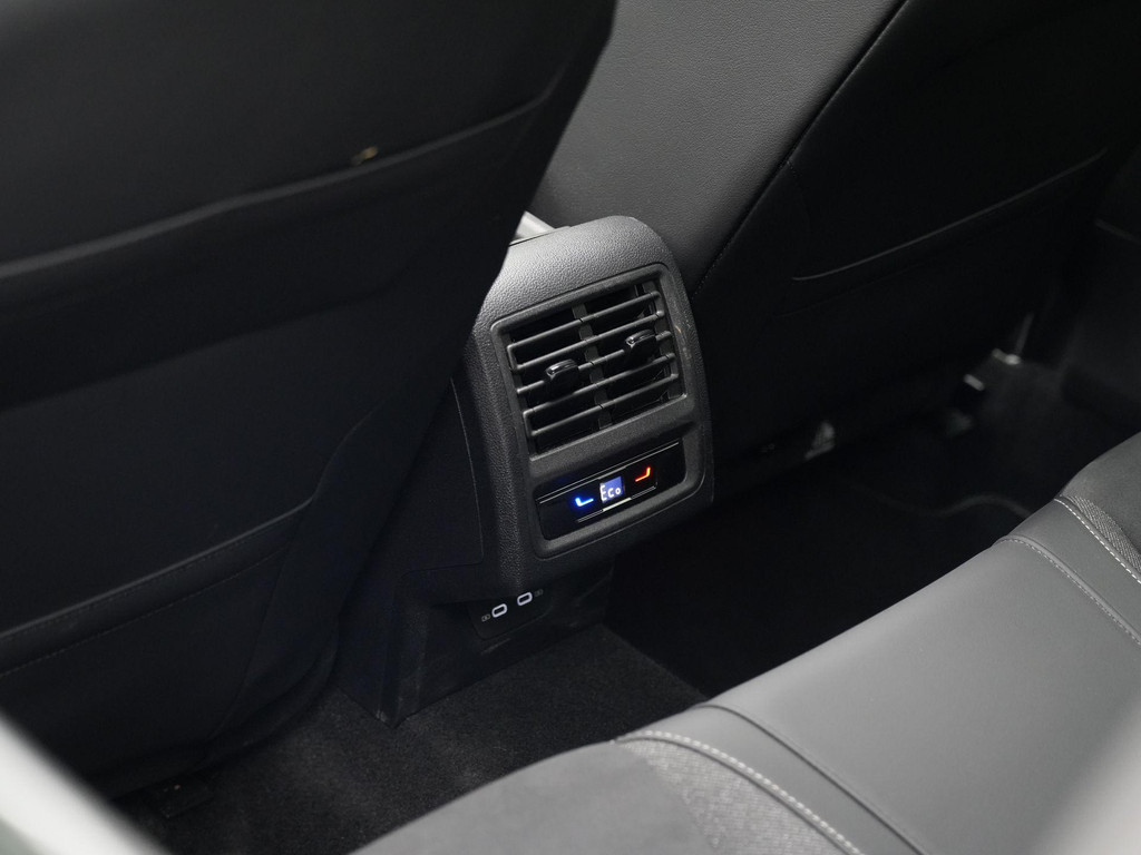 Volkswagen Golf (GXH94J) met abonnement