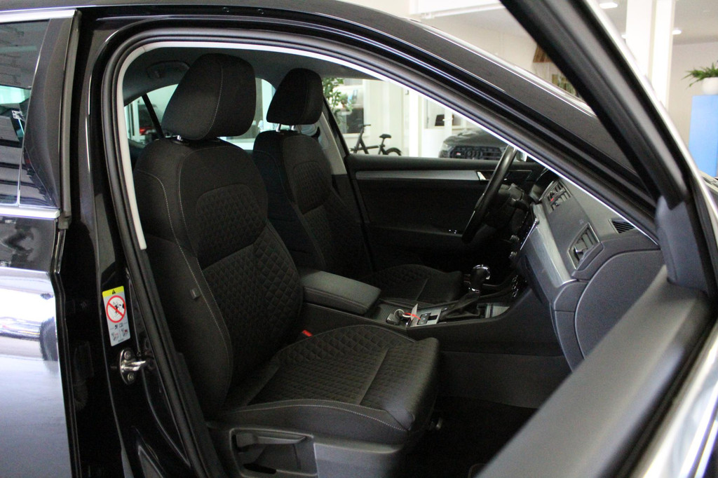 ŠKODA Superb (P356VD) met abonnement