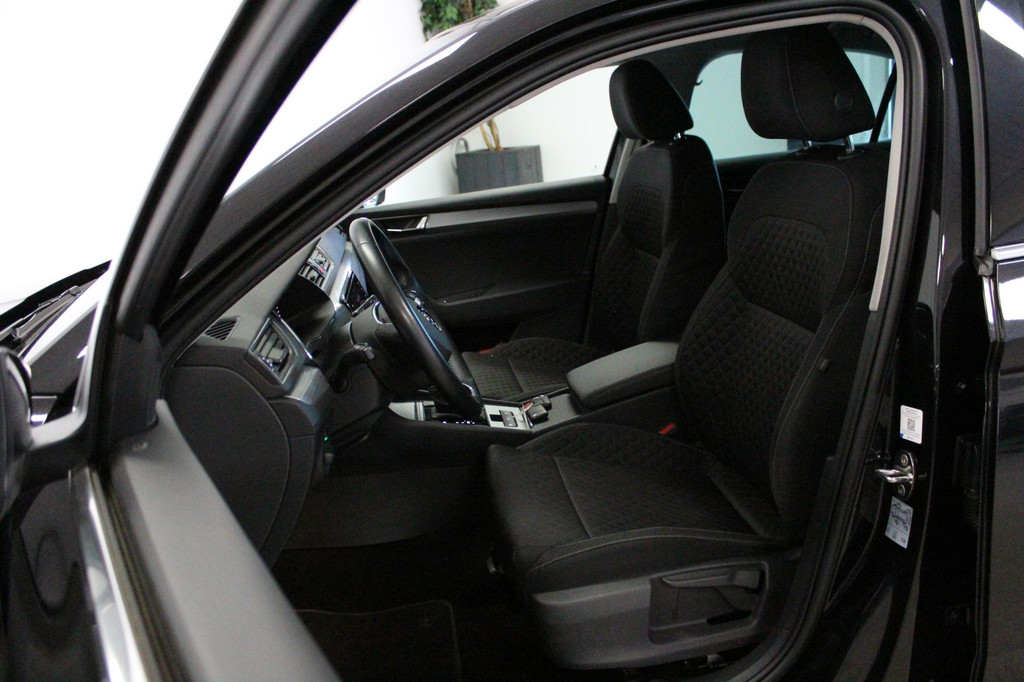 ŠKODA Superb (P356VD) met abonnement