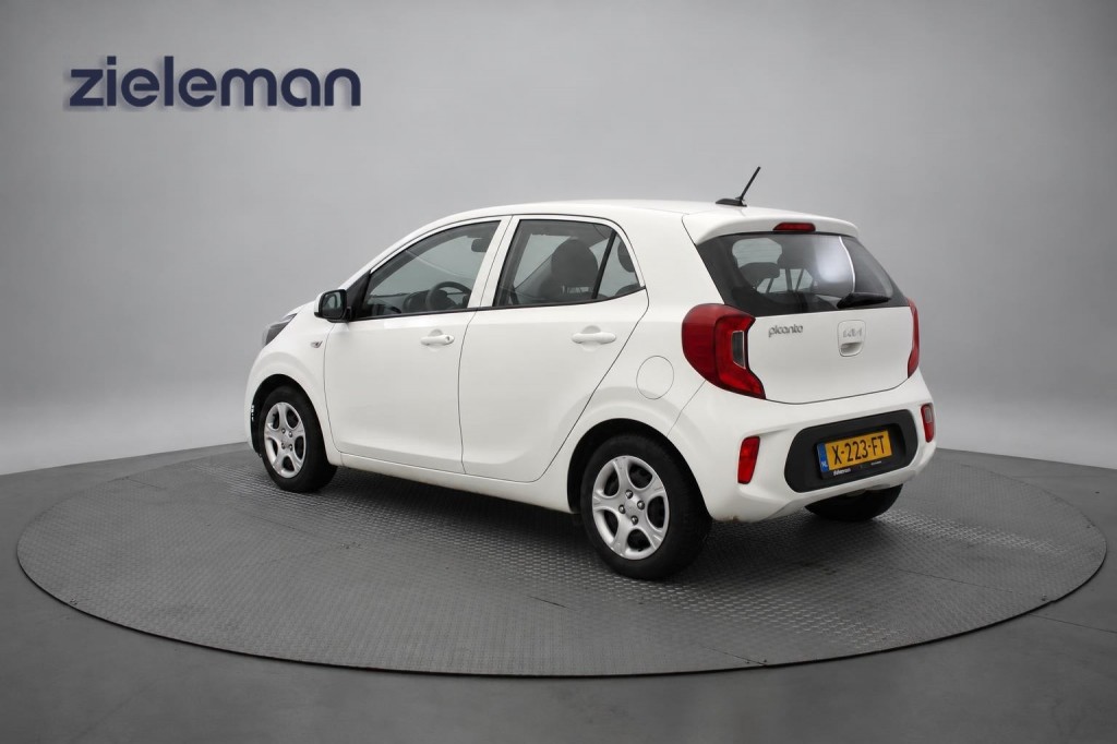 Kia Picanto (X223FT) met abonnement