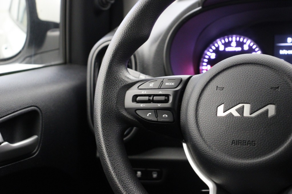 Kia Picanto (X223FT) met abonnement