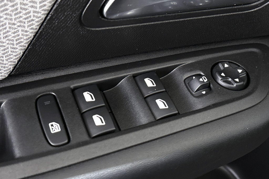 Citroën Ë-C4 (Z189NR) met abonnement