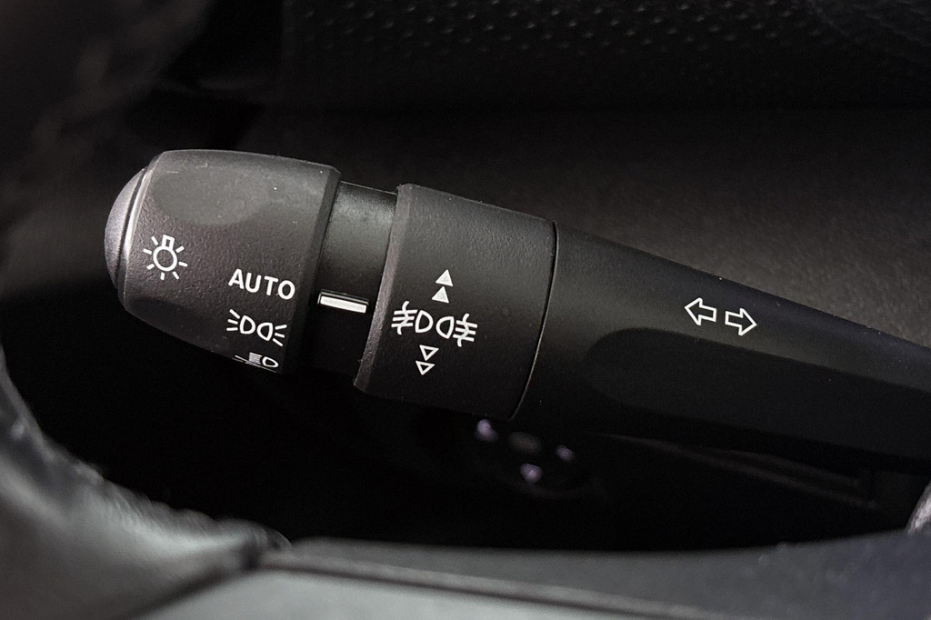 Citroën Ë-C4 (Z189NR) met abonnement