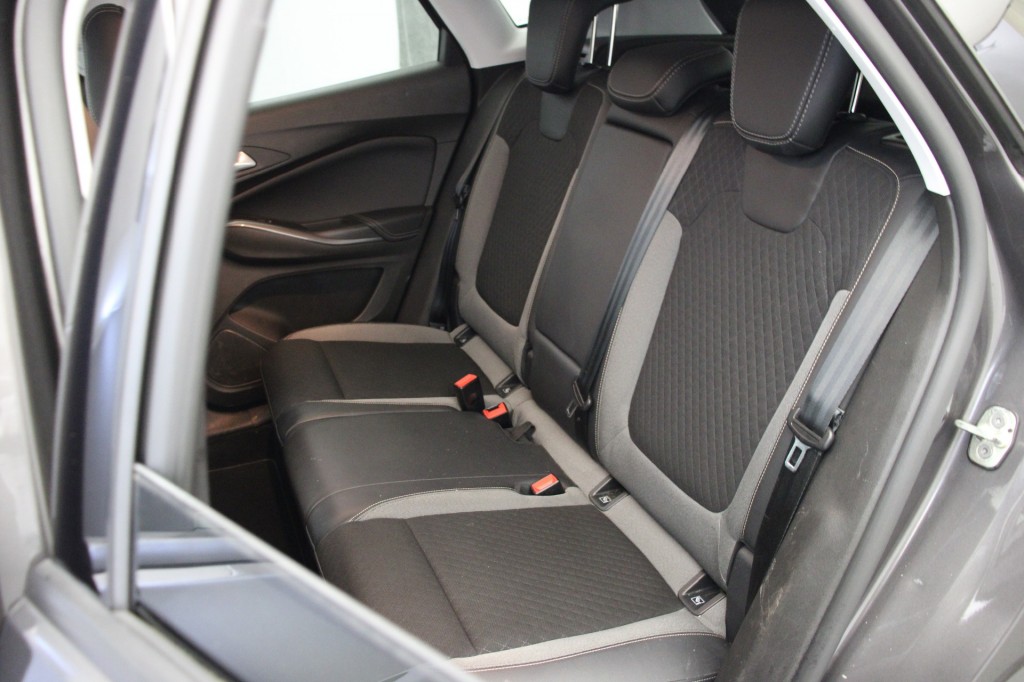 Opel Grandland X (J080ZN) met abonnement