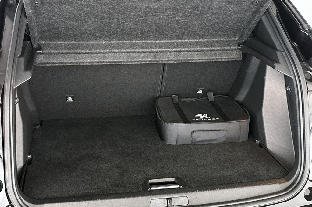 Peugeot e-2008 (L249TB) met abonnement