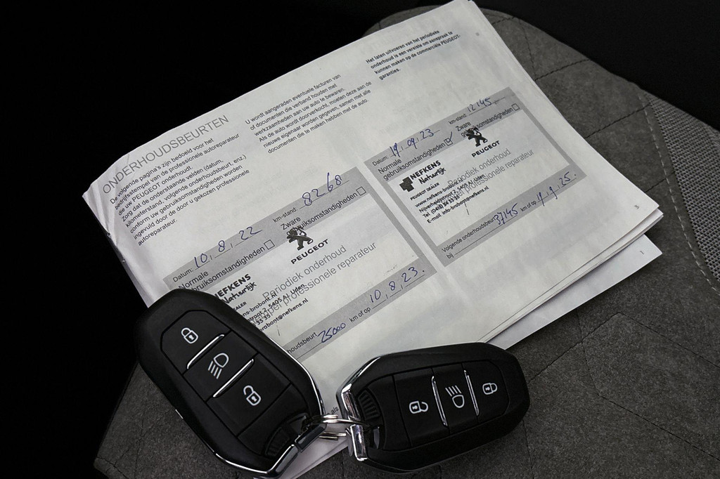 Peugeot e-2008 (L249TB) met abonnement