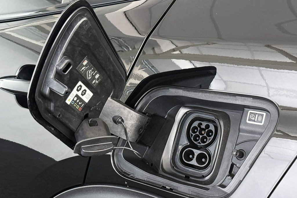 Peugeot e-2008 (L249TB) met abonnement