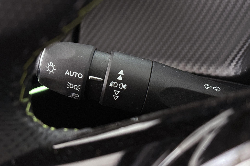 Peugeot e-2008 (L249TB) met abonnement