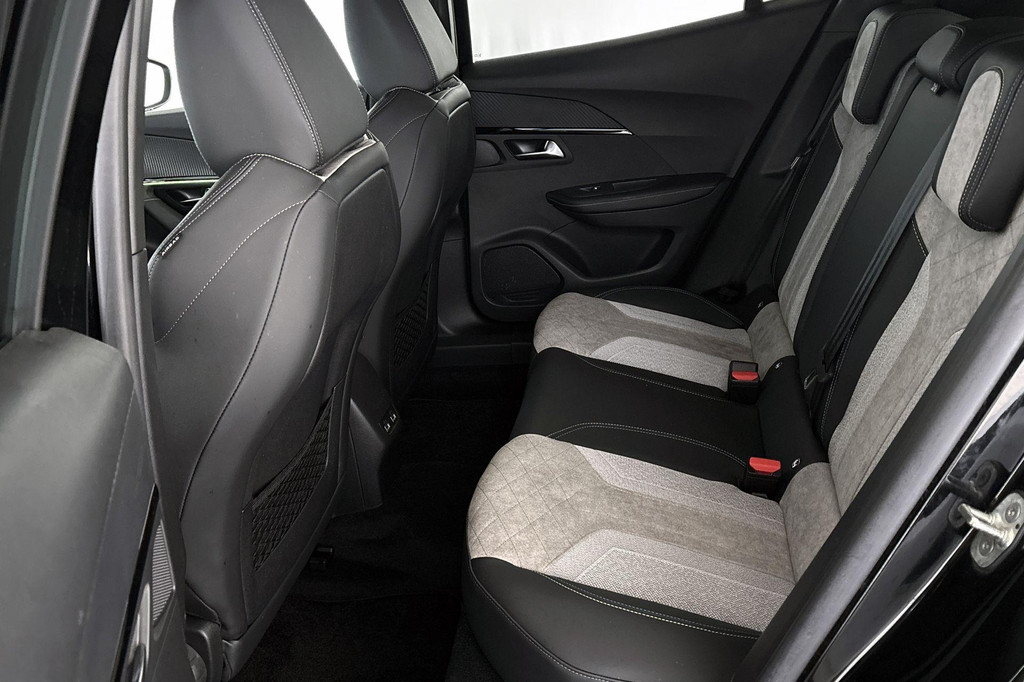 Peugeot e-2008 (L249TB) met abonnement