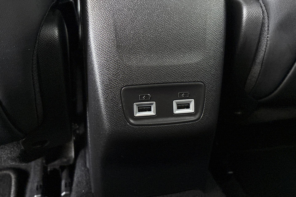 Peugeot e-2008 (N329XS) met abonnement