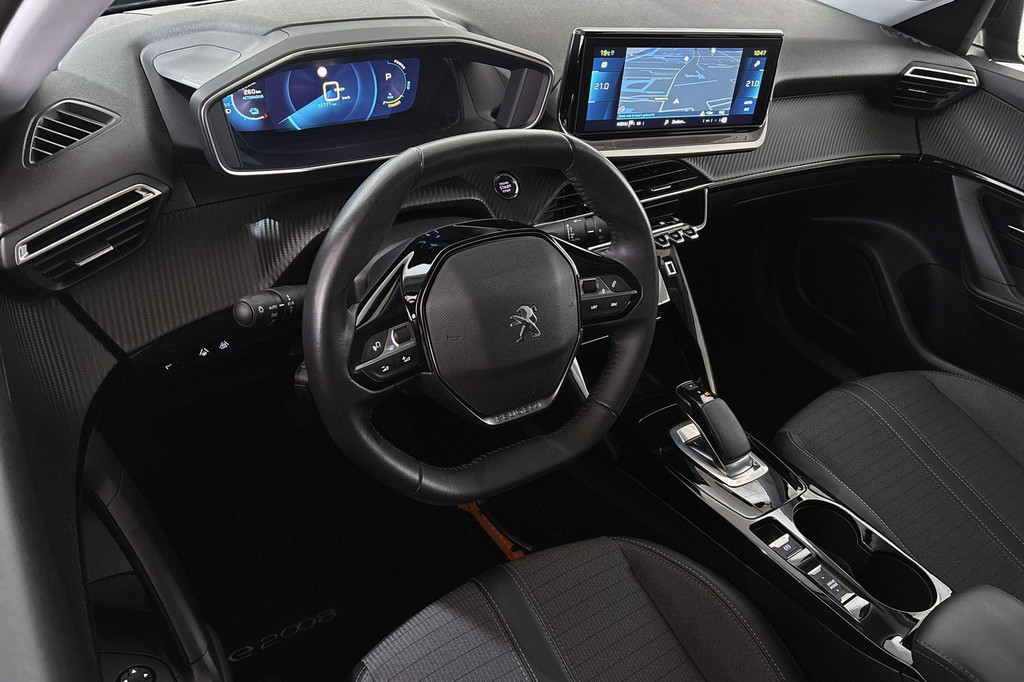 Peugeot e-2008 (N329XS) met abonnement