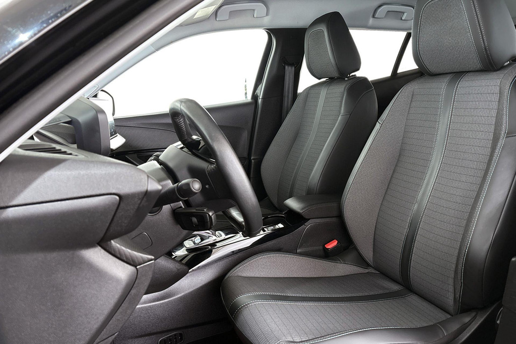 Peugeot e-2008 (N329XS) met abonnement